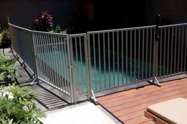 Pool fence can be arranged